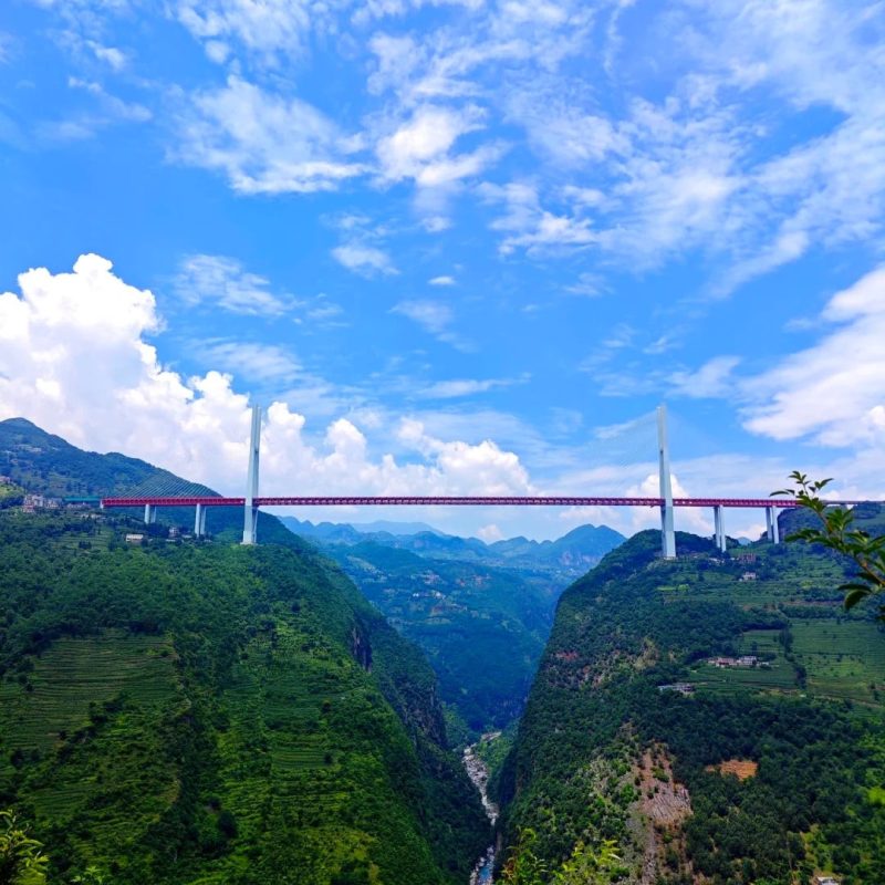 Beipanjiang Bridge, Guizhou Beipanjiang Bridge in Guizhou spanning a deep mountain gorge