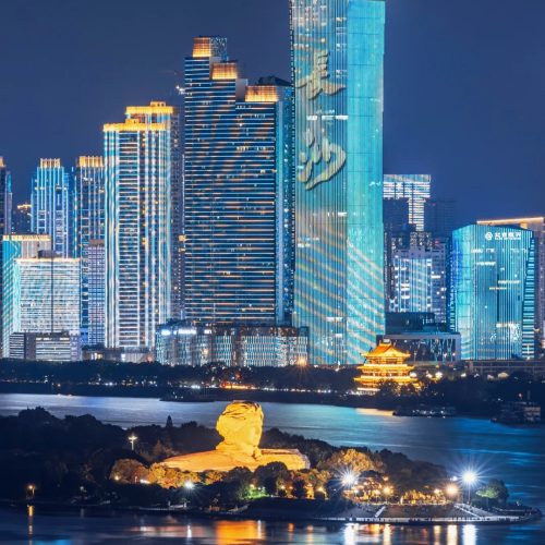 changsha-orange-isle-night-mao-statue-skyline changsha-orange-isle-night-mao-statue-skyline