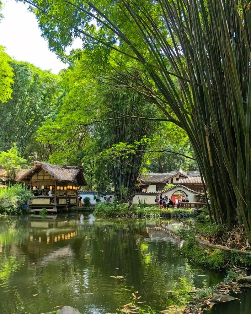 Du Fu Thatched Cottage garden in Chengdu