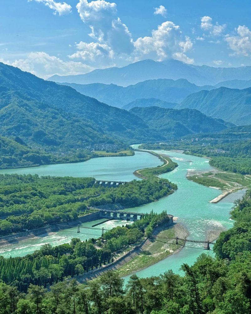 Dujiangyan Irrigation System and Min River in Sichuan