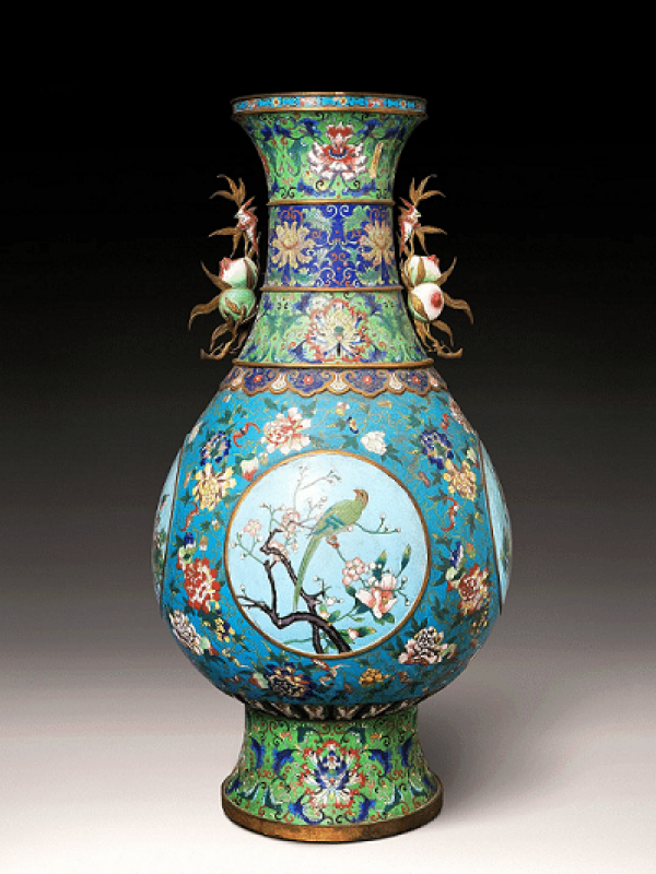 Chinese cloisonné enamel vase with peach-shaped handles and bird-flower medallions, Qing Dynasty antique