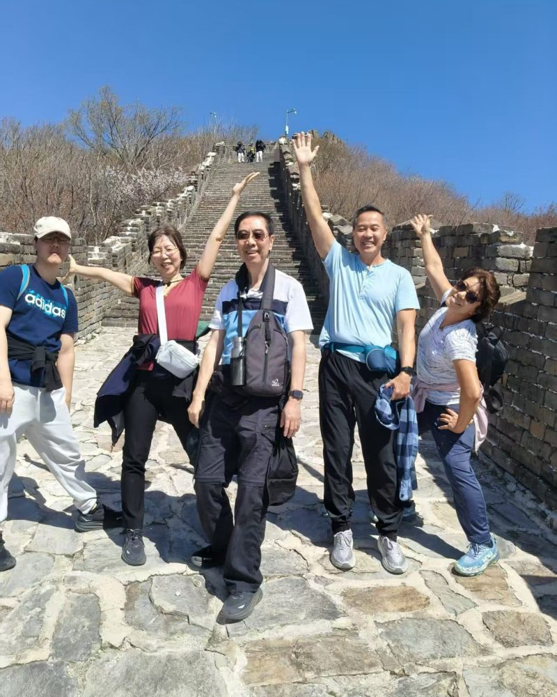 Tocntravel guests visiting the Mutianyu Great Wall on a China tour