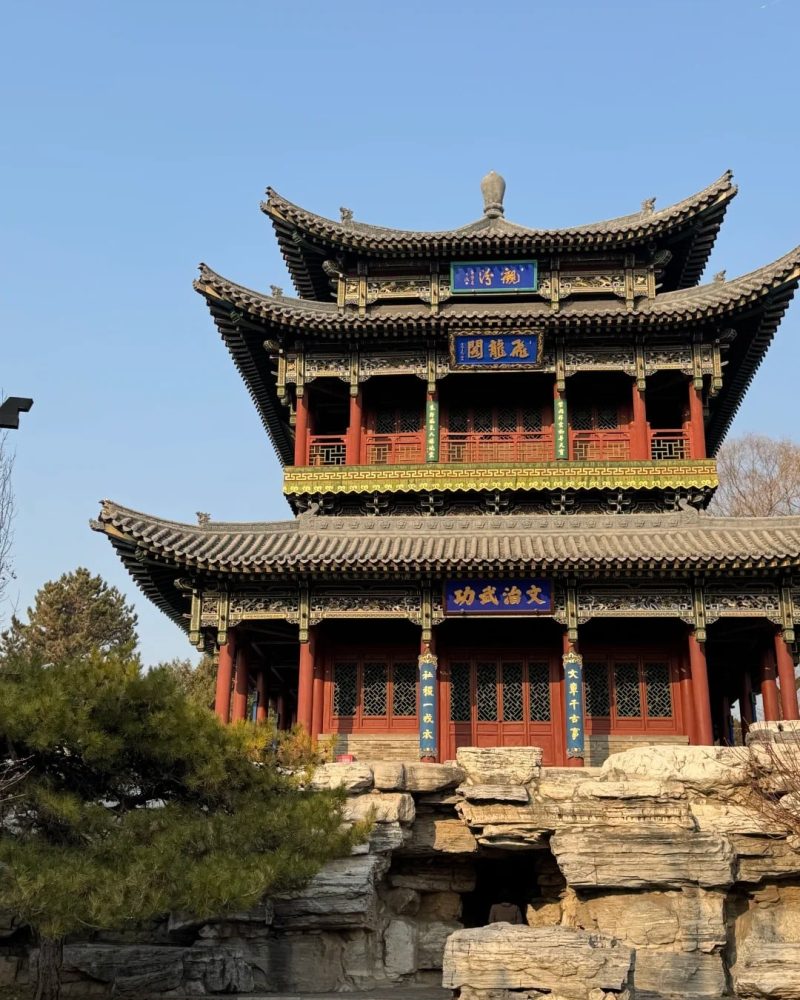 Historic pavilion at Jinci Temple in Taiyuan, Shanxi