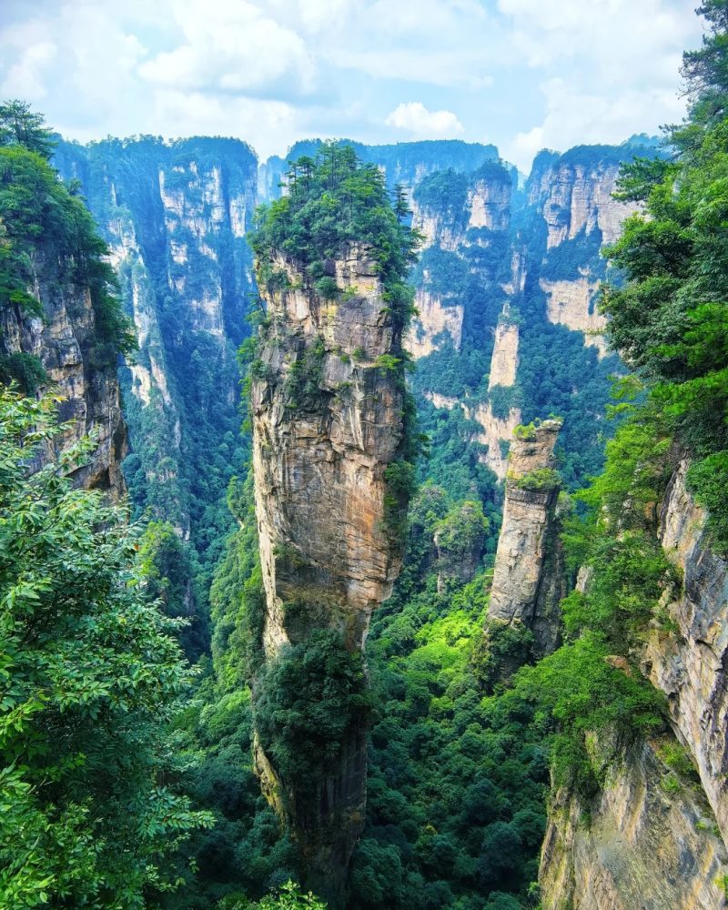 Sandstone pillar mountains in Zhangjiajie National Forest Park, Hunan, China