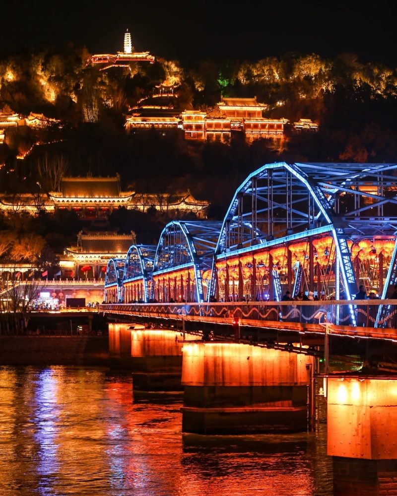 Zhongshan Bridge over the Yellow River in Lanzhou on a 30-day private China grand tour